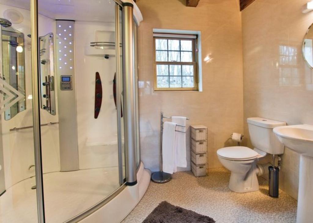 Redbrick Lodges Clipstone Bagian luar foto
