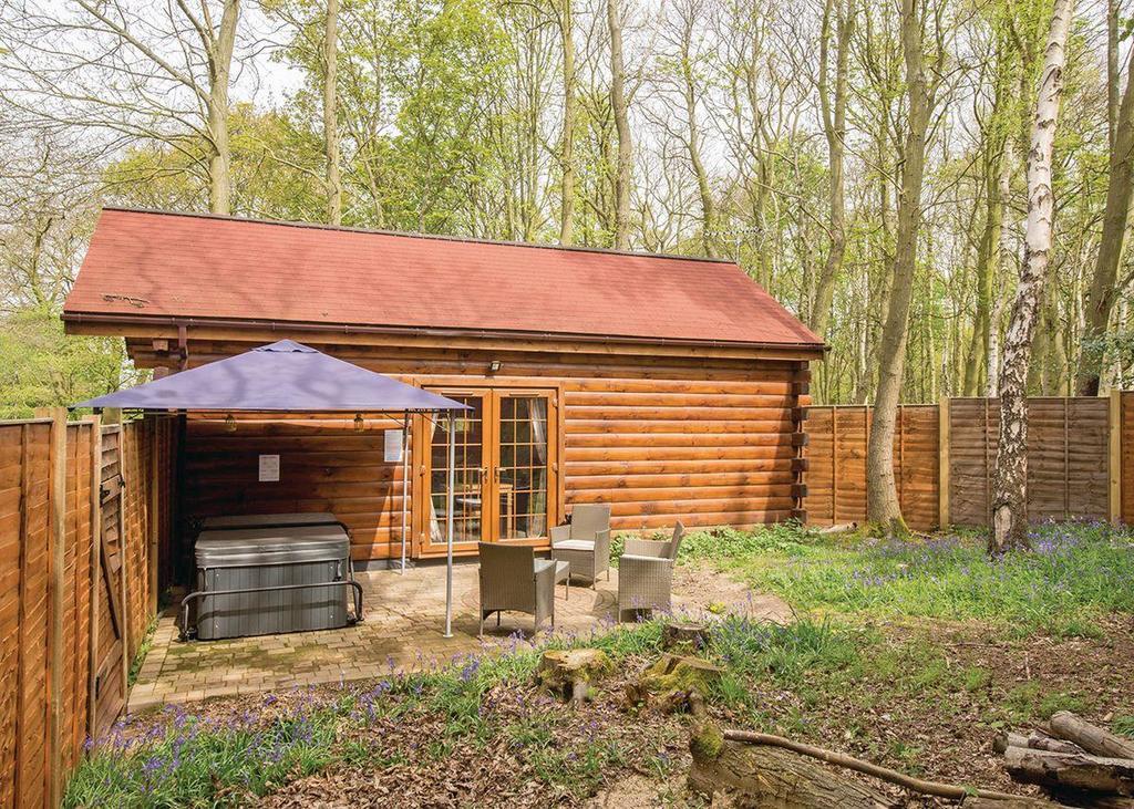 Redbrick Lodges Clipstone Bagian luar foto